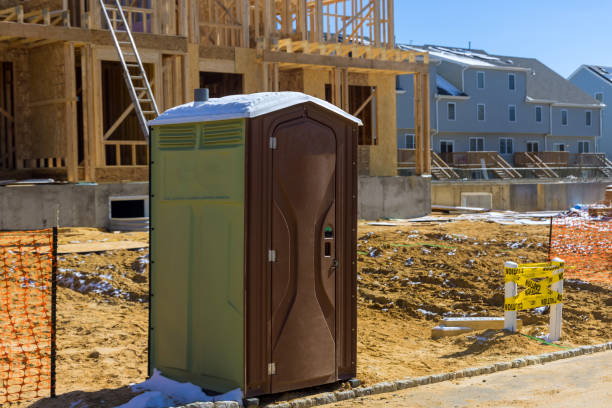 Best Local porta potty services  in Toppenish, WA