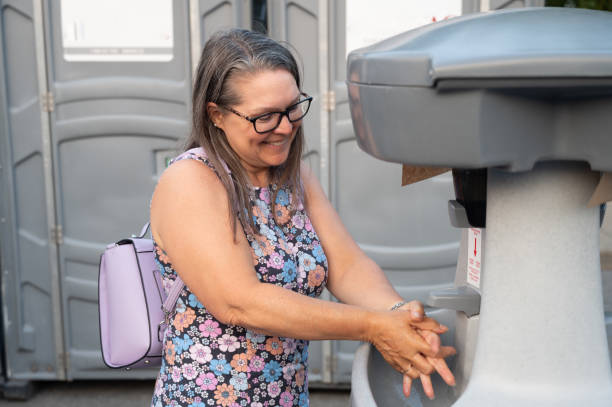 Best Portable toilet rental cost  in Toppenish, WA